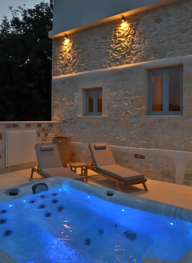 Amvikas Suites-Sitia Екстер'єр фото